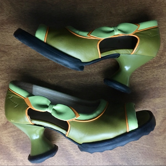 John Fluevog Mini Bebe 8 - Picture 2 of 5